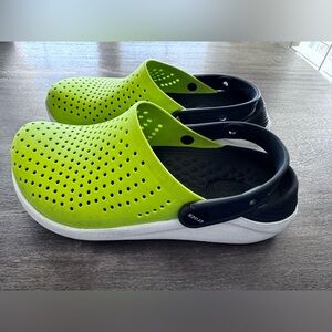 Crocs Clogs Youth Size 4